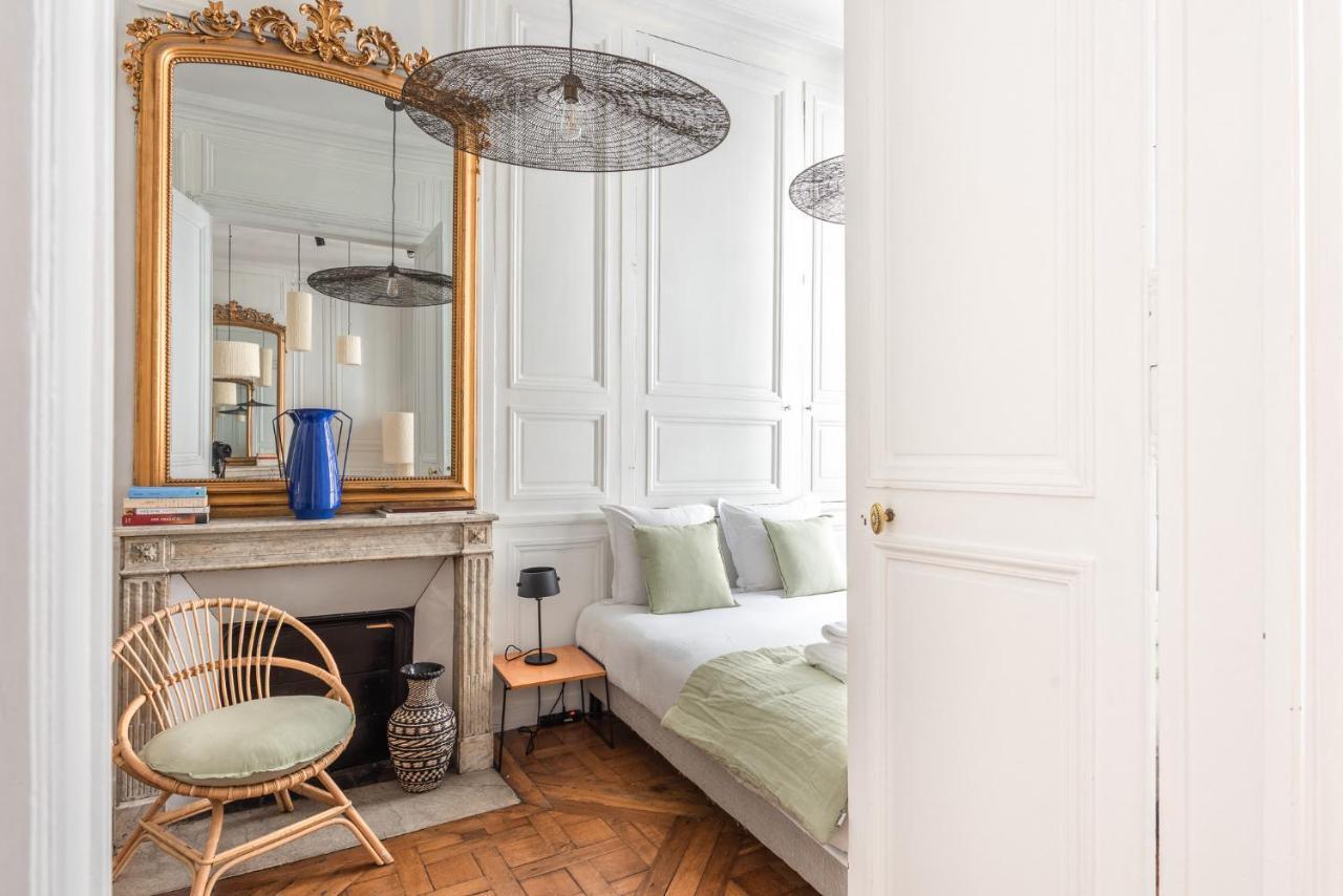 Outstanding Parisian Flat In Heart Of Paris Center Apartment Exterior photo