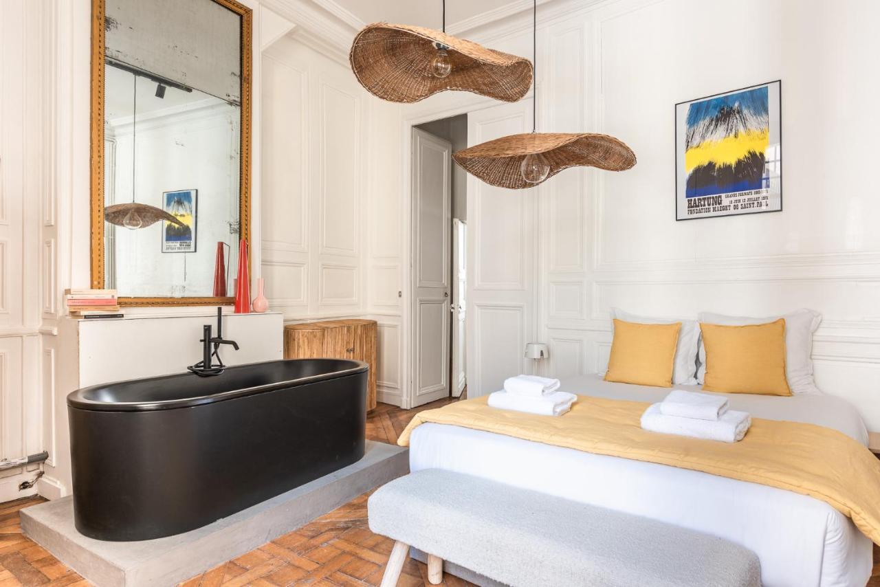 Outstanding Parisian Flat In Heart Of Paris Center Apartment Exterior photo